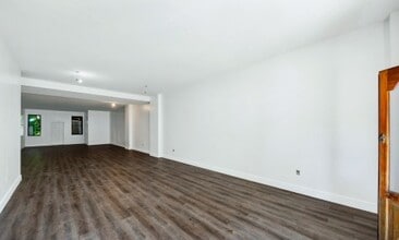 4713 Avenue D, Brooklyn, NY à louer Photo intérieure- Image 1 de 4