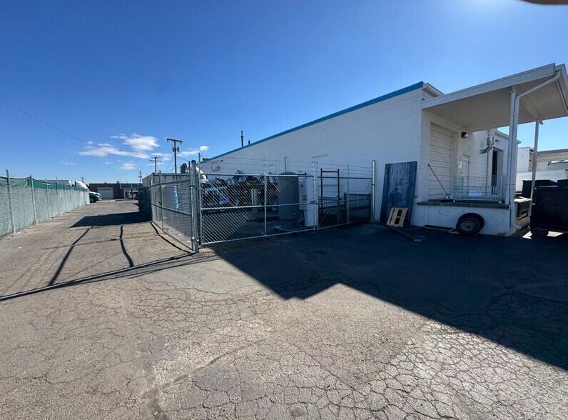 3875 Elm St, Denver, CO à vendre - Photo du bâtiment - Image 3 de 10