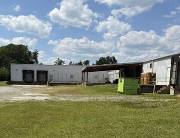 6351 NC-222 Hwy, Saratoga, NC for sale - Building Photo - Image 2 of 4