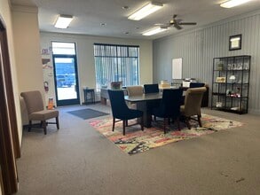 265 Stebbings Ct, Bradley, IL for lease Interior Photo- Image 2 of 12