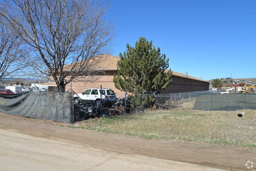 9612 Titan Park Cir, Littleton, CO à louer - Photo du bâtiment - Image 3 de 4