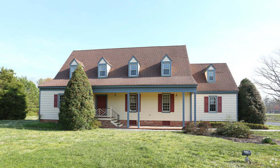 1900 E Parham Rd, Henrico, VA à louer - Photo du b timent - Image 3 de 62