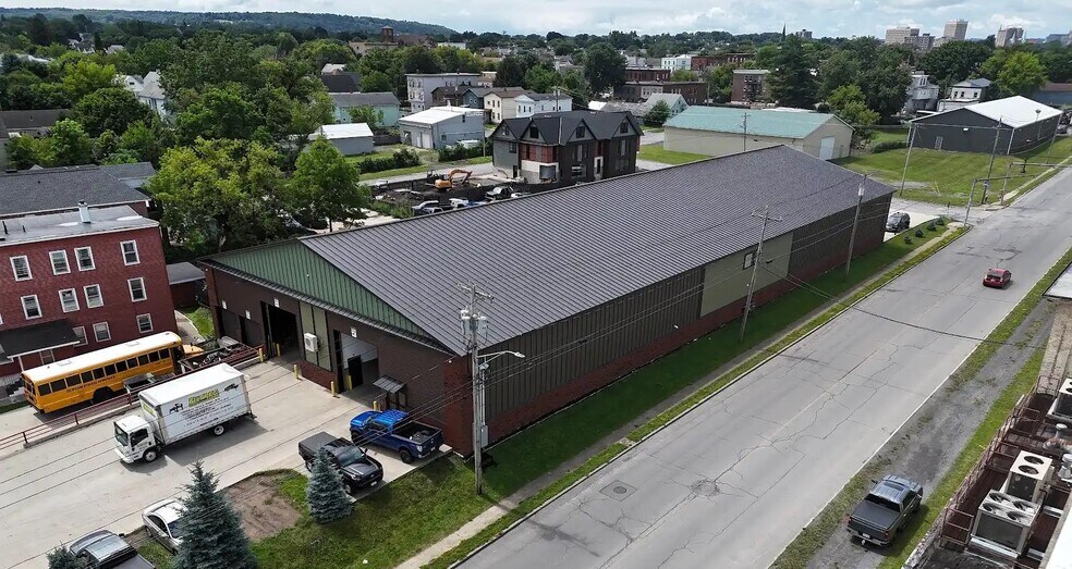 1000 Broad St, Utica, NY for lease - Building Photo - Image 2 of 2