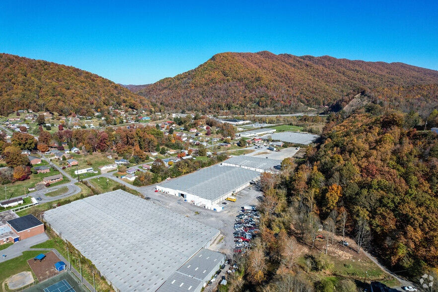 147 Warehouse St, Weber City, VA for lease - Building Photo - Image 1 of 16