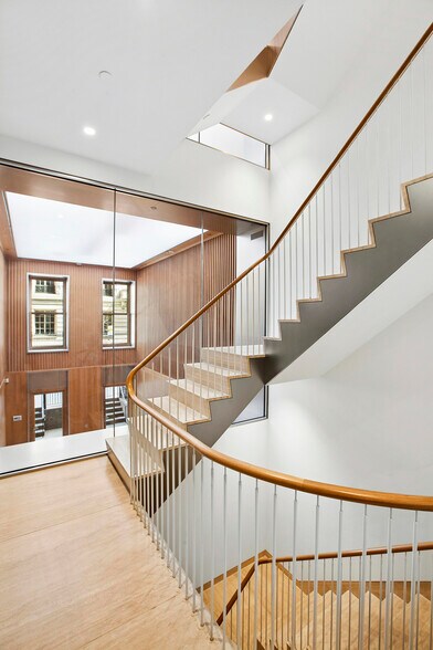 26 E 78th St, New York, NY à louer - Photo du bâtiment - Image 3 de 9