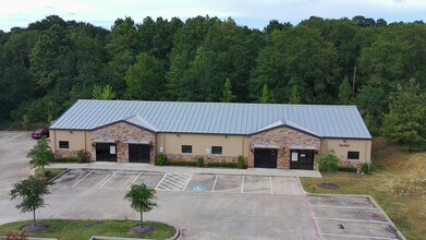 15349 Summit Park Dr, Montgomery, TX for lease Building Photo- Image 2 of 6