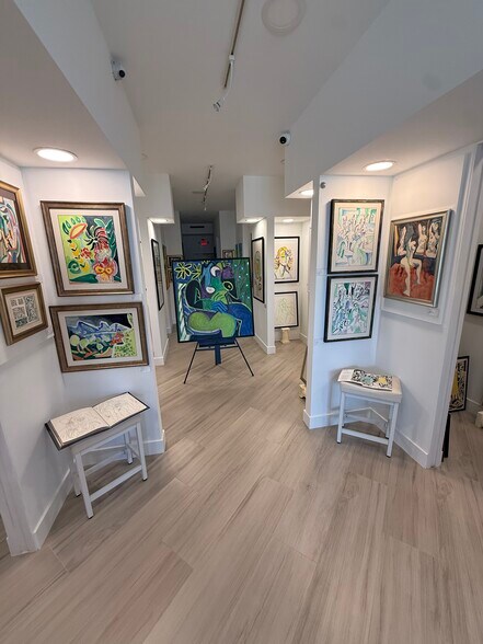 375 13th Ave S, Naples, FL à louer - Photo intérieure - Image 3 de 6