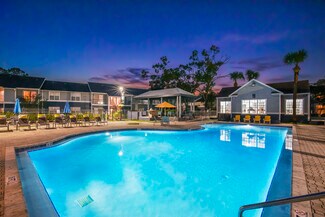 Plus de détails pour 100 Powell Blvd, Daytona Beach, FL - Multi-résidentiel à vendre