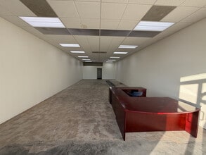 1615-1649 W Chapman Ave, Orange, CA à louer Photo intérieure- Image 2 de 7