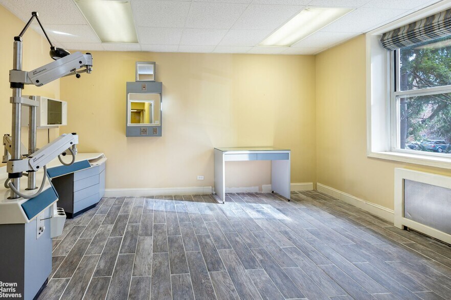 5601 Riverdale Ave, Bronx, NY à vendre - Photo intérieure - Image 3 de 13