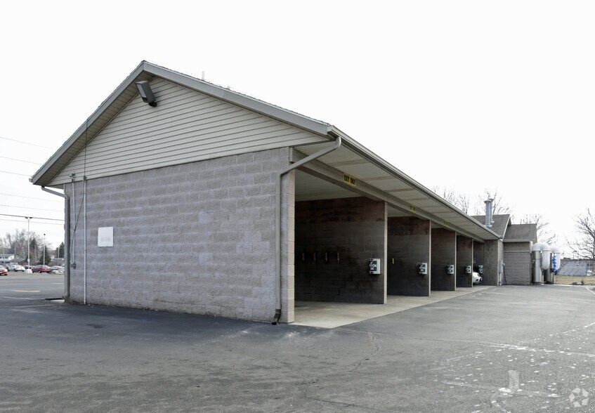 4425 Heatherdowns Blvd, Toledo, OH à vendre - Photo du bâtiment - Image 3 de 7