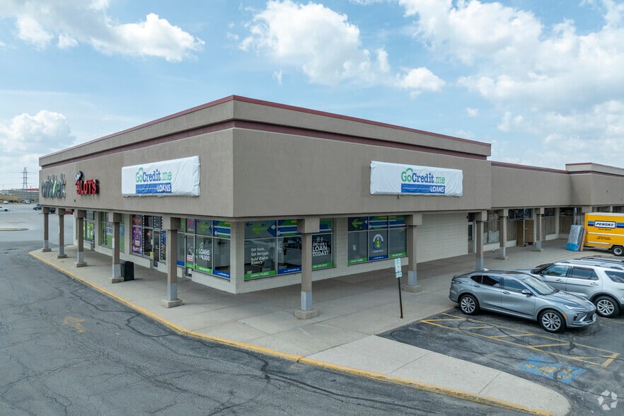 7440 S Cicero Ave, Bedford Park, IL for lease - Primary Photo - Image 1 of 11