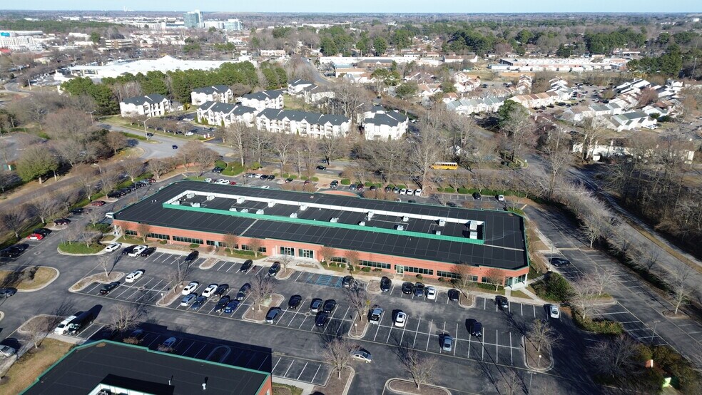 500 Independence Pky, Chesapeake, VA à vendre - Photo du bâtiment - Image 2 de 10