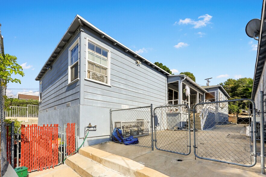 6014-6018 Monterey Rd, Los Angeles, CA à vendre - Photo du bâtiment - Image 3 de 16