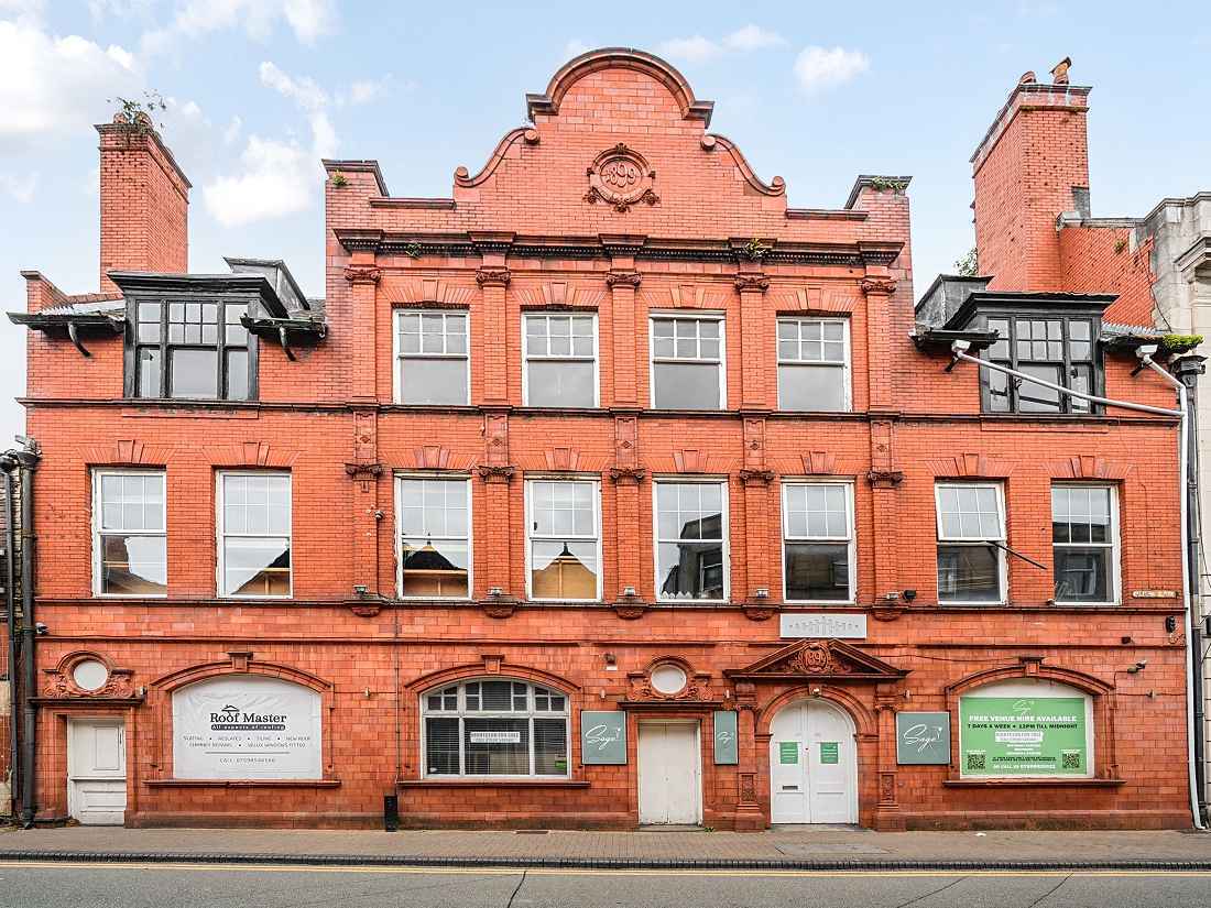 2 Railway Rd, Leigh for sale Primary Photo- Image 1 of 2