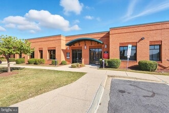 75 Thomas Johnson Dr, Frederick, MD à louer Photo du bâtiment- Image 1 de 4