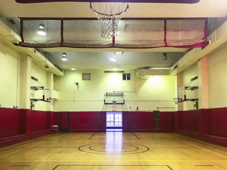 215 E 94th St, New York, NY à louer - Photo intérieure - Image 2 de 6