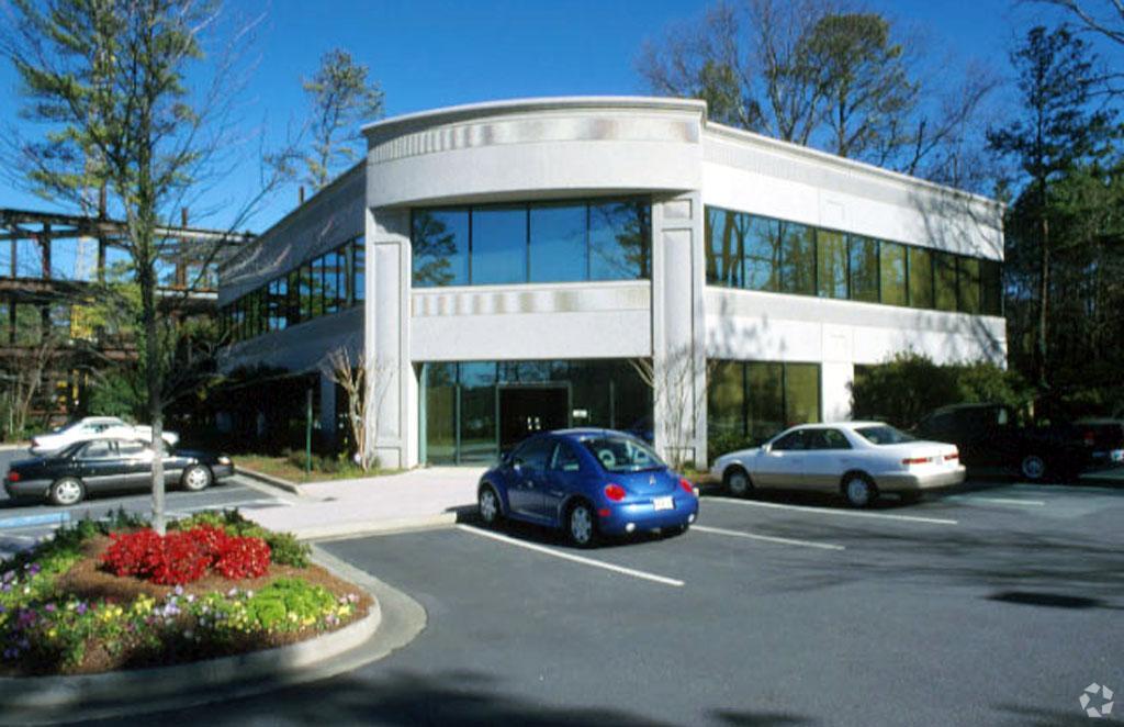 6645 Peachtree Dunwoody Rd, Atlanta, GA for lease Building Photo- Image 1 of 23