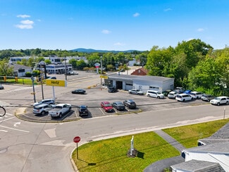 Plus de détails pour 428 S Willow St, Manchester, NH - Commerce de détail à vendre