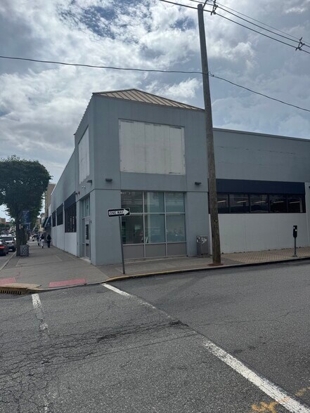 471 Broadway, Bayonne, NJ à louer - Photo du bâtiment - Image 3 de 10
