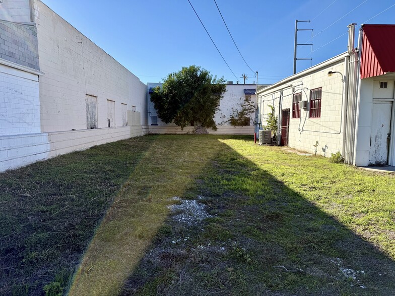 3022 West Ave, San Antonio, TX for lease - Building Photo - Image 3 of 9