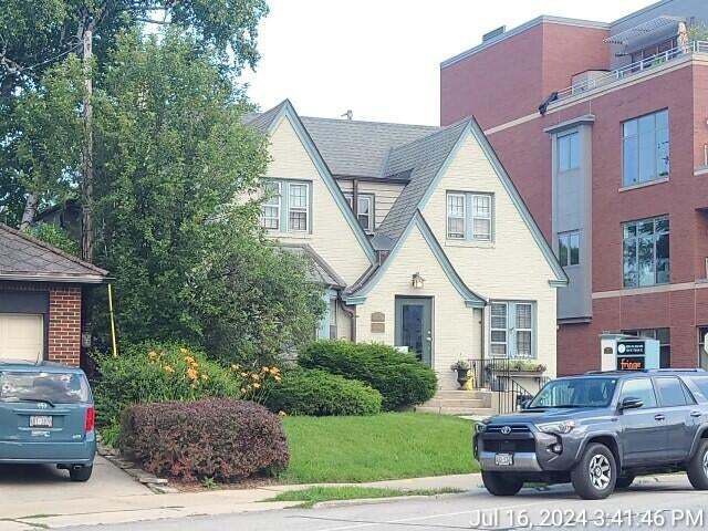 5630 N Lake Dr, Whitefish Bay, WI for sale Building Photo- Image 1 of 1