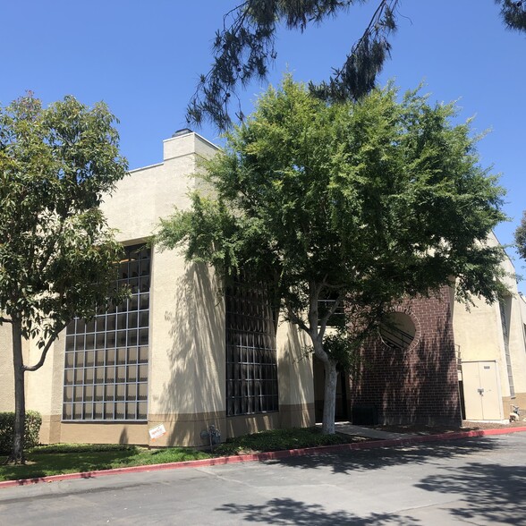 3505 Cadillac Ave, Costa Mesa, CA for lease - Building Photo - Image 2 of 110