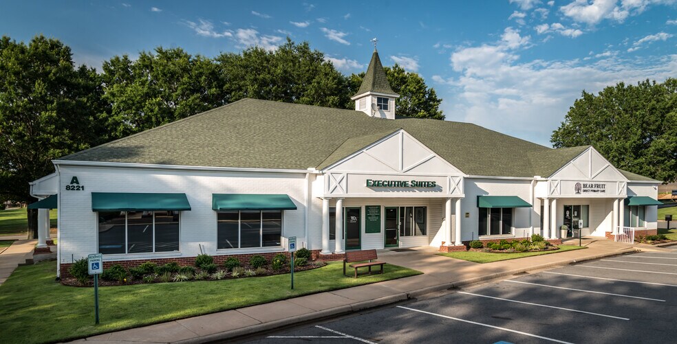 8221 Ranch Blvd, Little Rock, AR à louer - Photo du bâtiment - Image 1 de 8