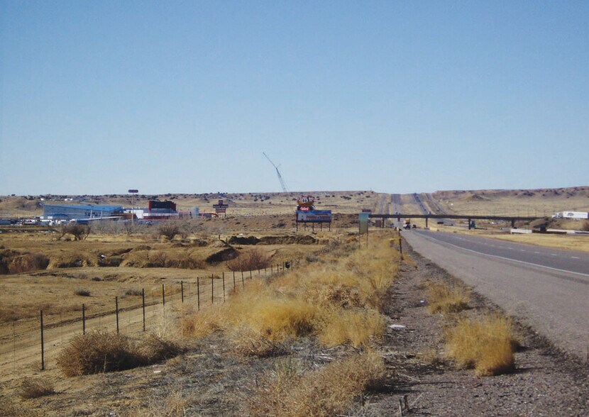 I-40 and Rio Puerco portefeuille de 2 propriétés à vendre sur LoopNet.ca - Photo du bâtiment - Image 2 de 4