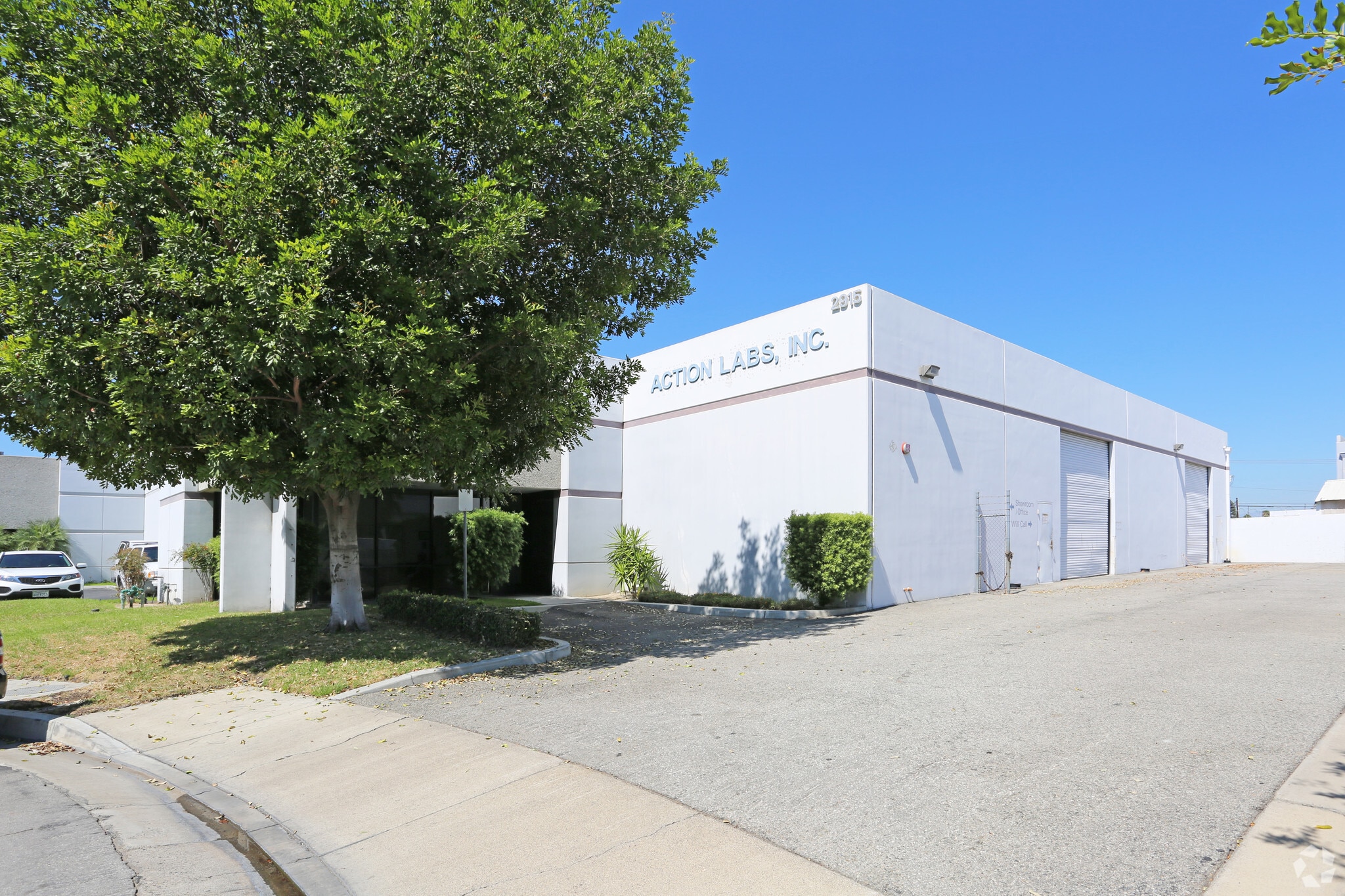 2915 E Ricker Way, Anaheim, CA for lease Primary Photo- Image 1 of 5