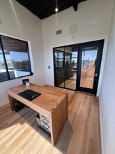 2150 N Trabajo Dr, Oxnard, CA for lease Interior Photo- Image 1 of 2