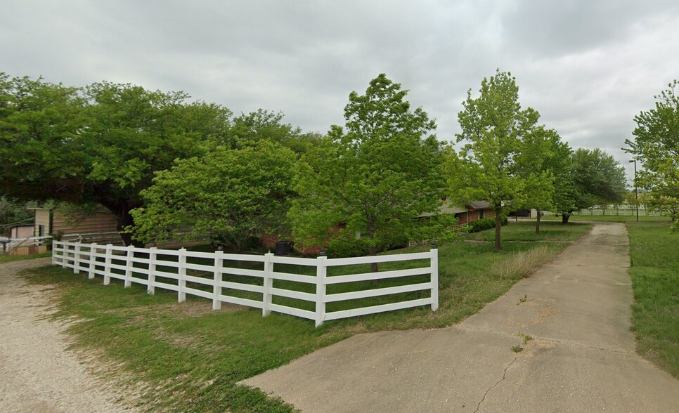 14329 US Highway 75, Van Alstyne, TX à vendre - Photo principale - Image 1 de 2