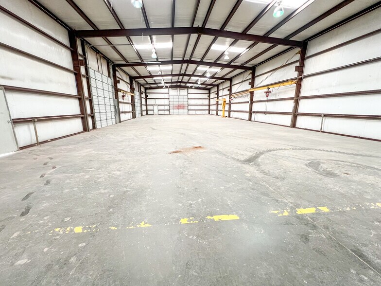 12620 W County Road 133, Odessa, TX à louer - Photo du bâtiment - Image 3 de 22