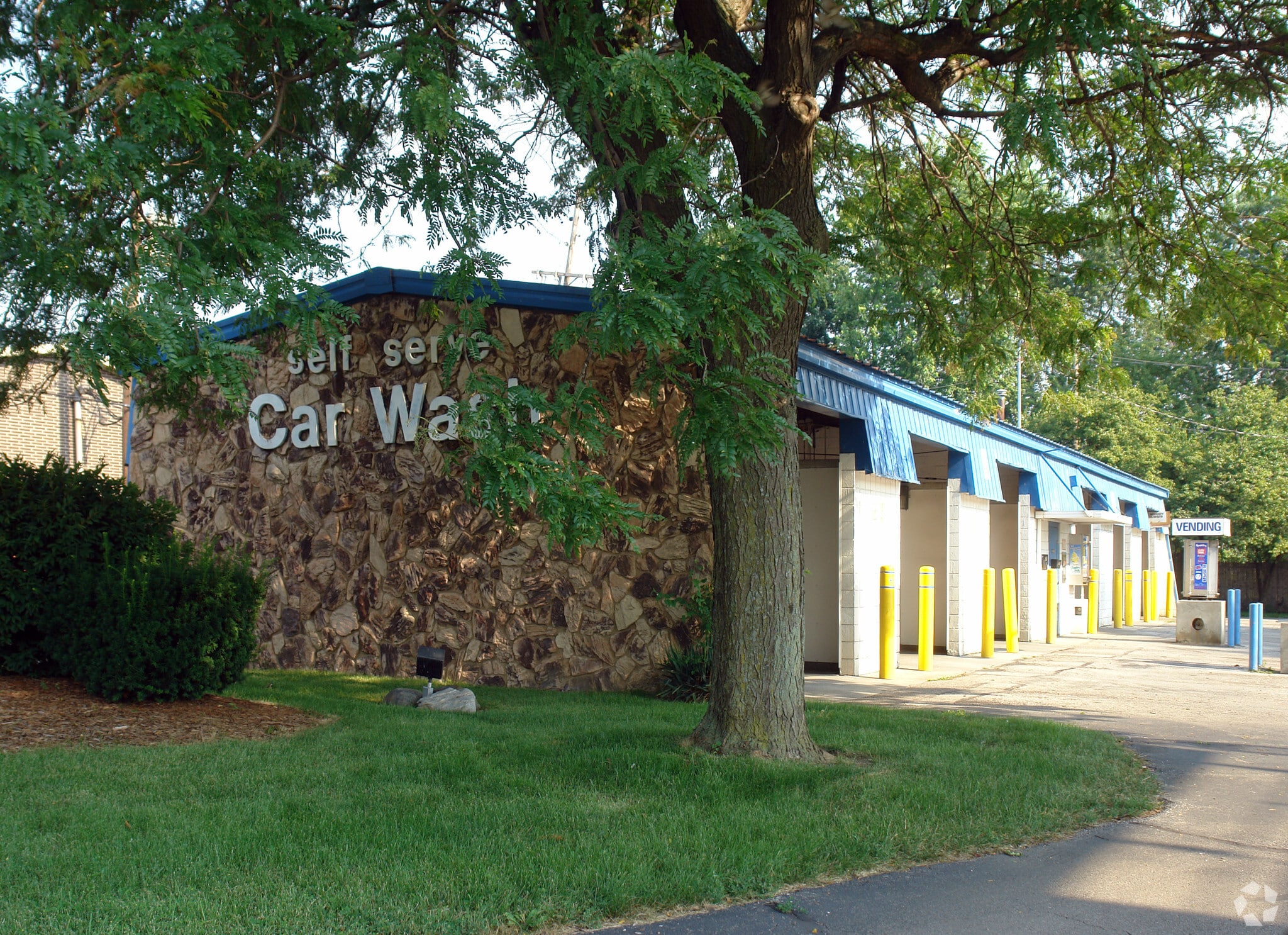 320 W Alexis Rd, Toledo, OH for sale Primary Photo- Image 1 of 1