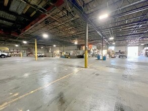 204 Red Rd, McMinnville, TN for lease Interior Photo- Image 1 of 21