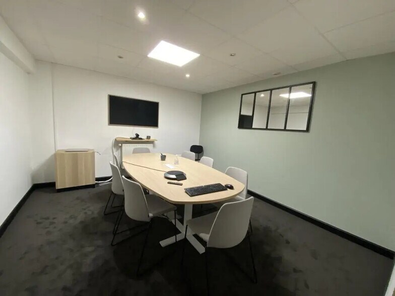 Bureau dans Rennes à louer - Photo du bâtiment - Image 2 de 5