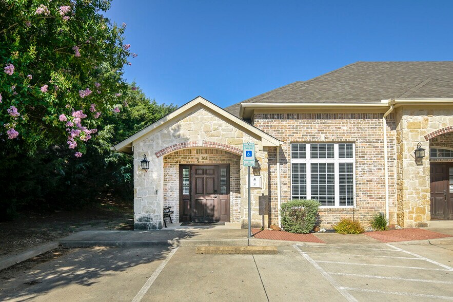 7157 Colleyville Blvd, Colleyville, TX à louer - Photo du bâtiment - Image 1 de 12