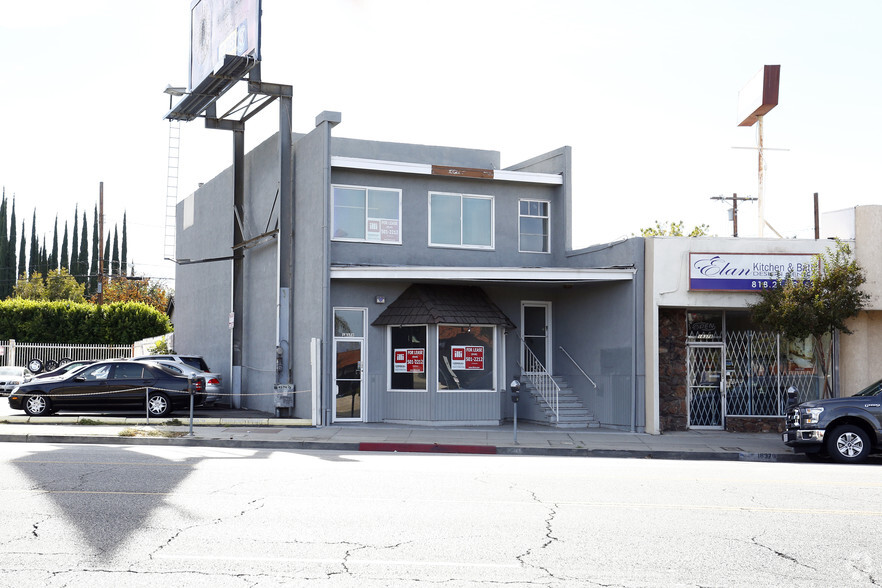 18376 Ventura Blvd, Tarzana, CA for lease - Primary Photo - Image 1 of 4