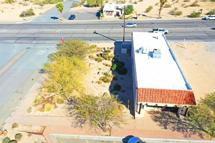 5653 Plaza Rd, Twentynine Palms, CA à vendre - Photo du bâtiment - Image 3 de 11