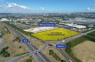 Aubergenville, YVE - Aerial  map view