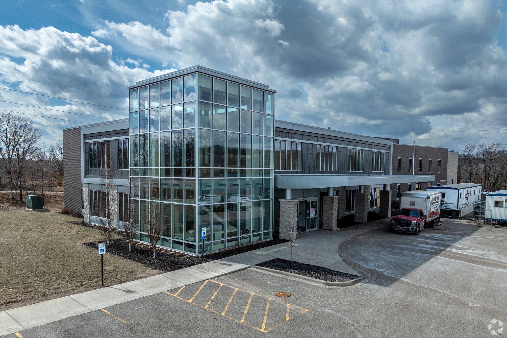 3119 Woodman Dr, Altoona, WI for lease Primary Photo- Image 1 of 11