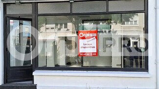 Plus de détails pour Commerce de détail à vendre