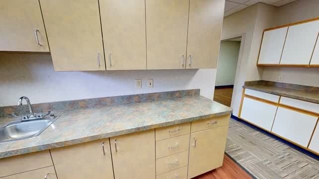 8936 Southpointe Dr, Indianapolis, IN for lease - Commercial Listing Video - Image 2 of 16