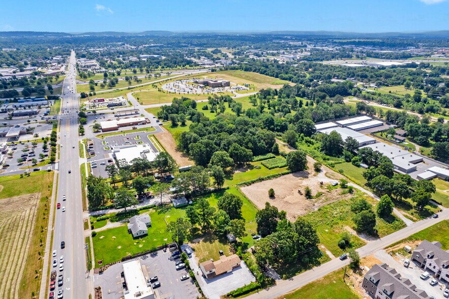 5085 & 5119 Elm Springs Rd portefeuille de 2 propriétés à vendre sur LoopNet.ca - Photo du bâtiment - Image 3 de 12