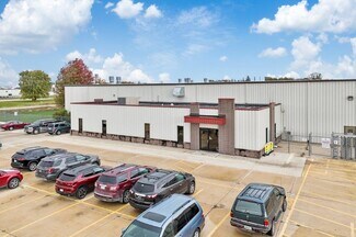 Plus de détails pour 1100 11th St, Charles City, IA - Industriel à vendre