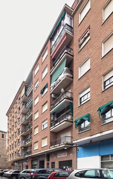 Calle Mesones, 25, Talavera de la Reina, Toledo à vendre - Photo du bâtiment - Image 2 de 2