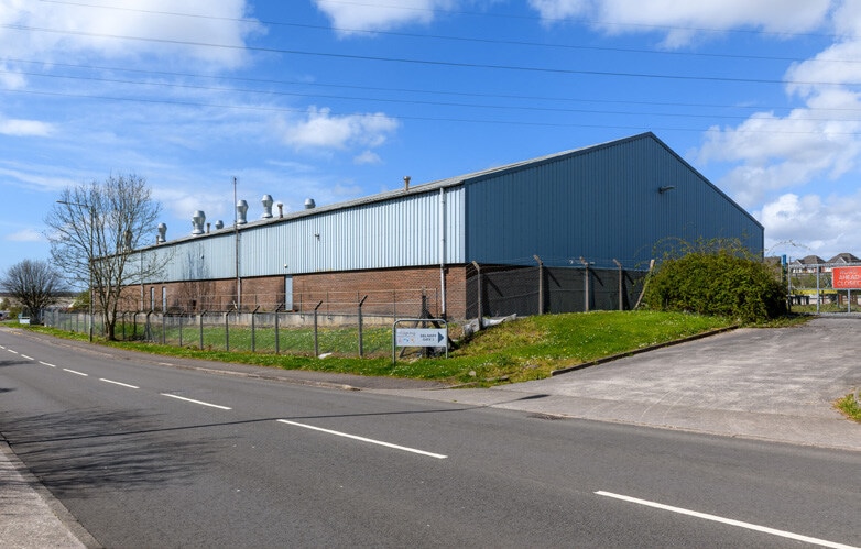 1 Heol Millward, Bridgend for lease - Building Photo - Image 3 of 8