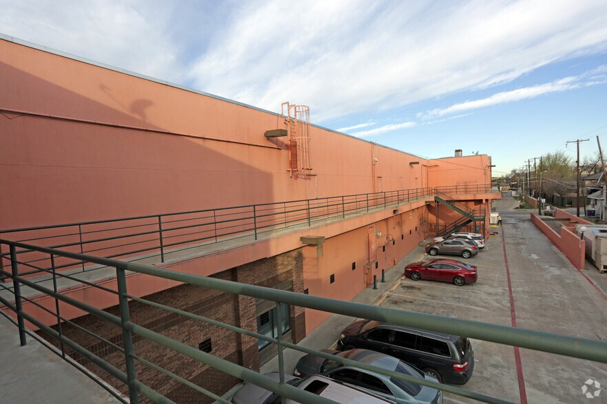 4140 Lemmon Ave, Dallas, TX à louer - Photo du bâtiment - Image 2 de 10