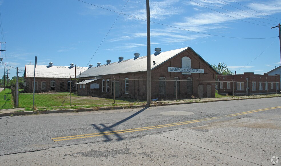 65 N Madison Ave, Tulsa, OK à louer - Photo du bâtiment - Image 2 de 3