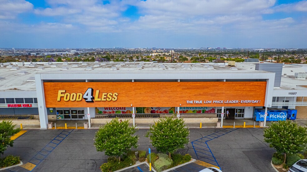 11407 S Western Ave, Los Angeles, CA à louer - Photo du bâtiment - Image 2 de 5